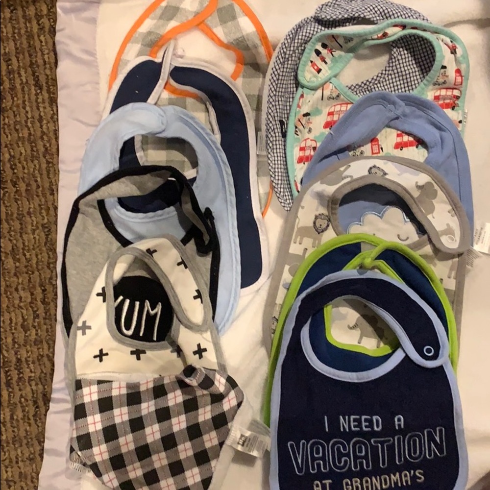 12 bibs